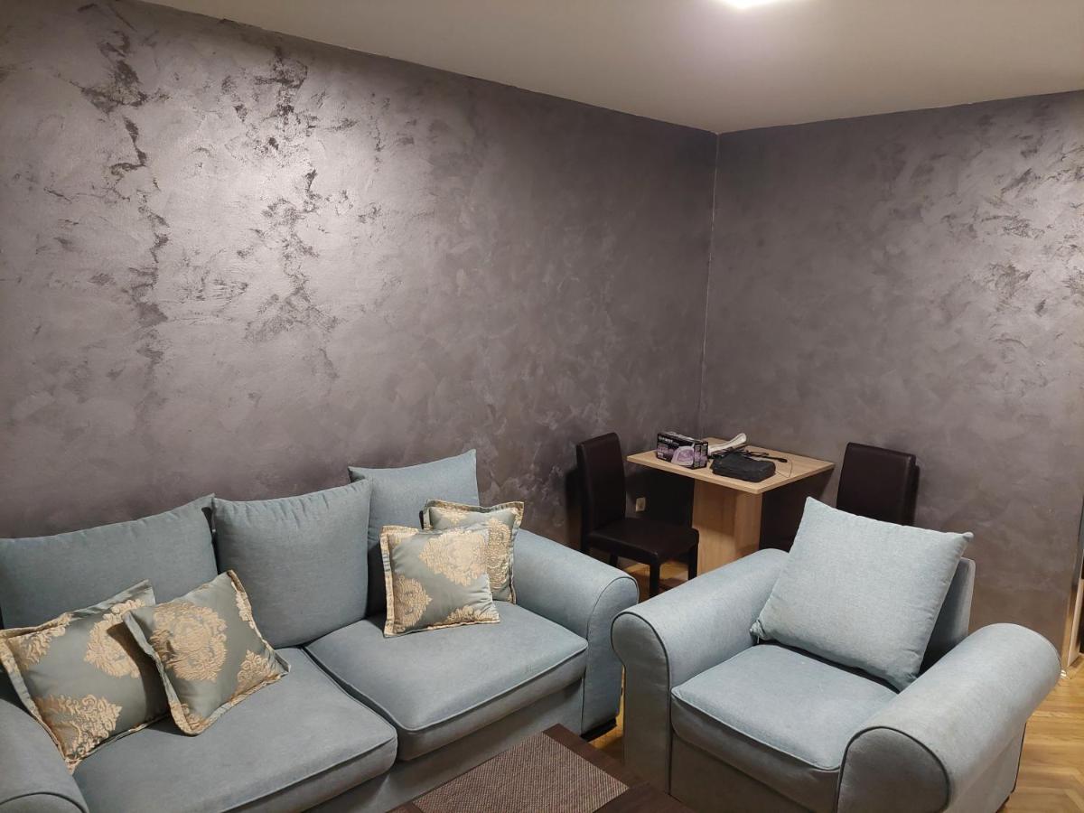 Apartmani Jasmin Novi Sad Exterior foto